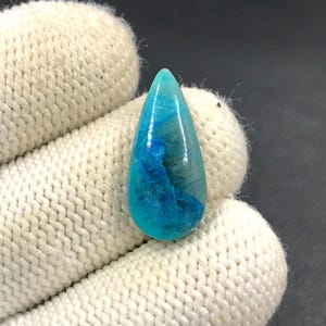 IJs azuriet cabochon... Peer cabochon... 22 x 10 x 5 mm... 9 kts... A#N7656