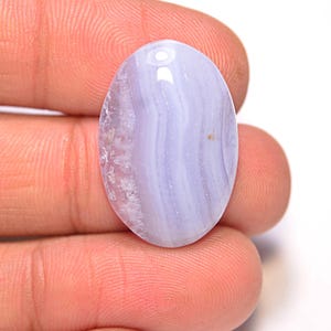 Blauwe kant agaat cabochon... Ovale cabochon... 25 x 17 x 5 mm... 19 kt... A#N5042
