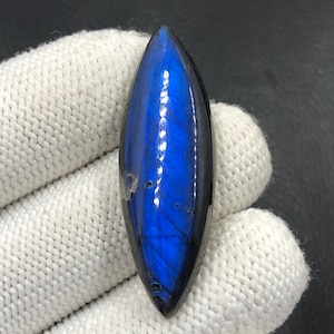 Blue Labradorite Cabochon...Marquise Cabochon...44x15x7 mm...34 Cts...A#M4360