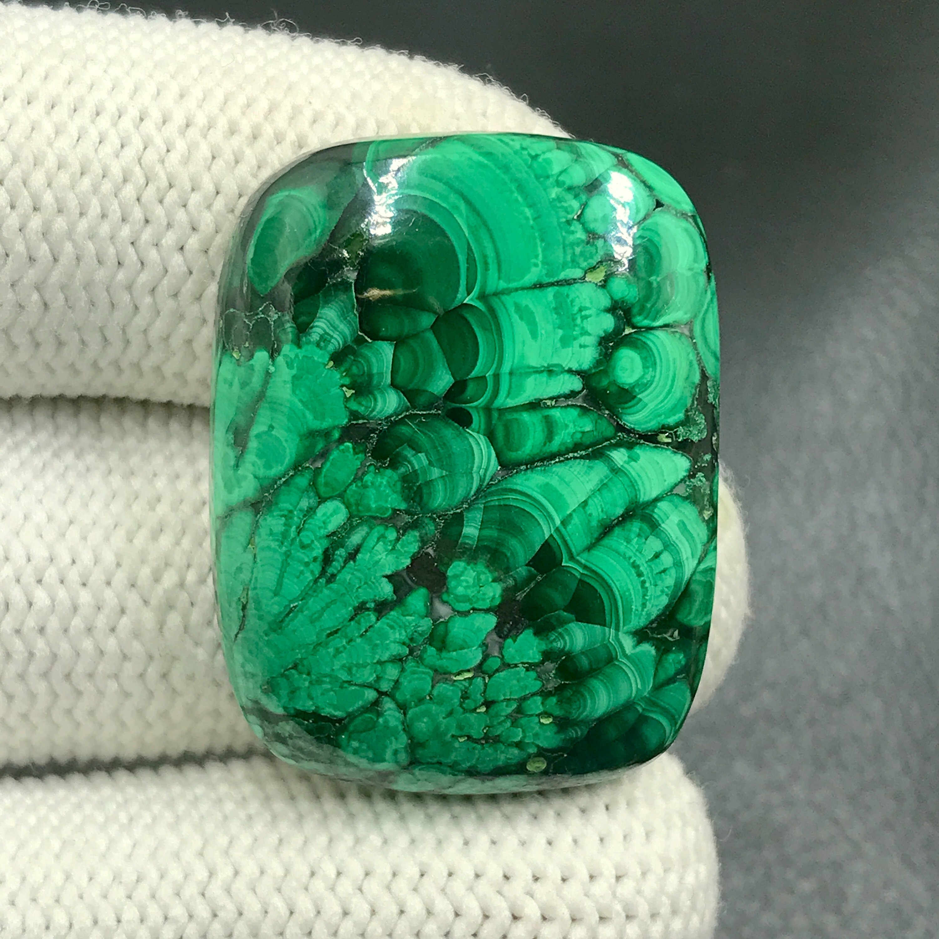 Malachite Cabochoncushion Cabochon34x26x7 Mm73 Cts