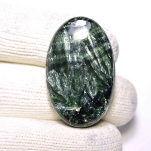Cabochon de séraphinine... Cabochon ovale... 34x21x7mm... 47Cts.. #i4284