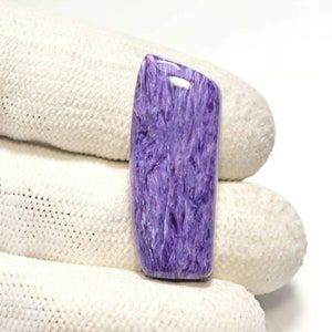 Lila Charoite Cabujón... Cabujón de forma libre... 31x13x6mm... 24Cts... #i5163