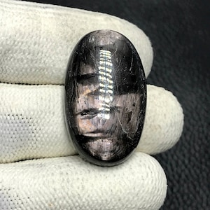 Cabochão de hiperstênio...Cabochão oval...30x18x7mm...42Cts...#i6904