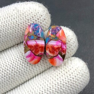 Paire de cabochons turquoise mohave rose Arizona... Cabochon ovale... 19 x 10 x 4 mm... 13 carats... A#N4476