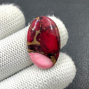 Cabochon di dalia rosa rossa...Cabochon ovale...26x17x4 mm...15 ct...A#O1289