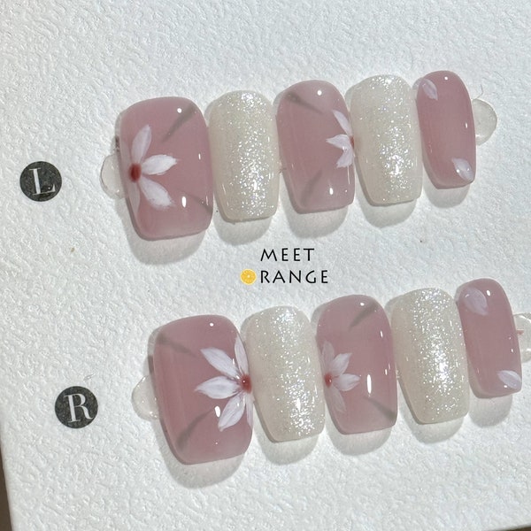 19-flower fake nails, pink nails, handpainted nails, press on nails short, handmade nails, gifts for mom, Mother's day, trendy nails