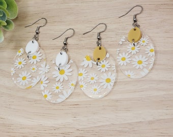 Acrylic Daisy Earrings Dangle, Daisy Earrings Handmade, Handmade Jewelry, Handmade Gift, Gift for Women, Gifts for Mom, Mothers Day Gift