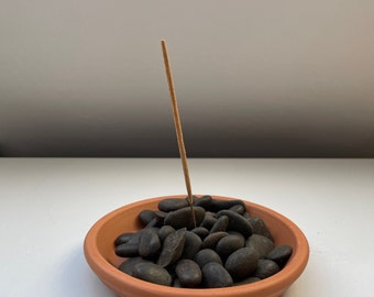 Terracotta Incense holder with pebbles