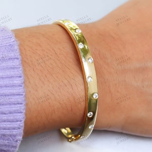2.5MM Flush Set Bangle Bracelet VVS Round Moissanite Bangle For Women Luxury Dainty Lab Simulated Bangle Bracelet 14K Gold Bangle For Her