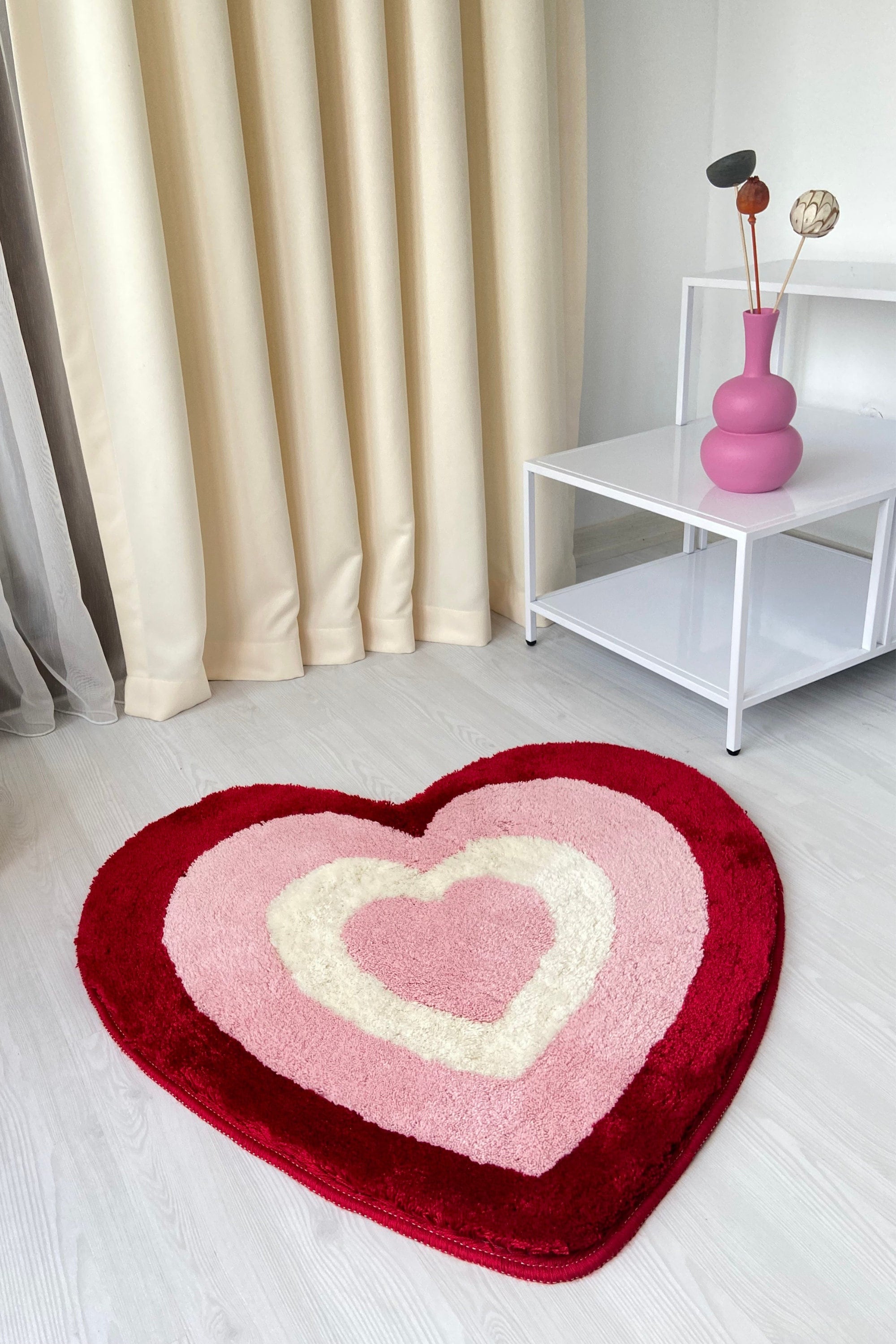 Apple Bathroom Rugs and Mat, Cute Kids Bath Doormats Decor Rug, Red Tufted  Plush, Machine Washable Luxury Shaggy High Absorbent and Anti Slip Foot