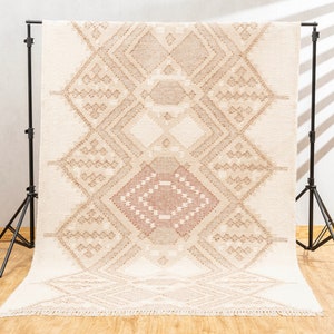 The Indoor Store - Hand Woven Wool Area Rug, Beige & Off-White, Traditional