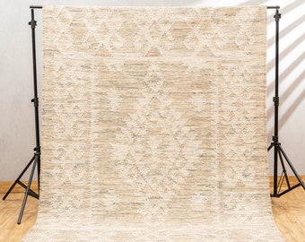 The Indoor Store - Hand Woven Wool Area Rug, Textured Beige & Off-White, Traditional