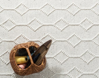 The Indoor Store - Hand Woven Wool Area Rug, Textured Grey & Off White, Geometric Dhurrie