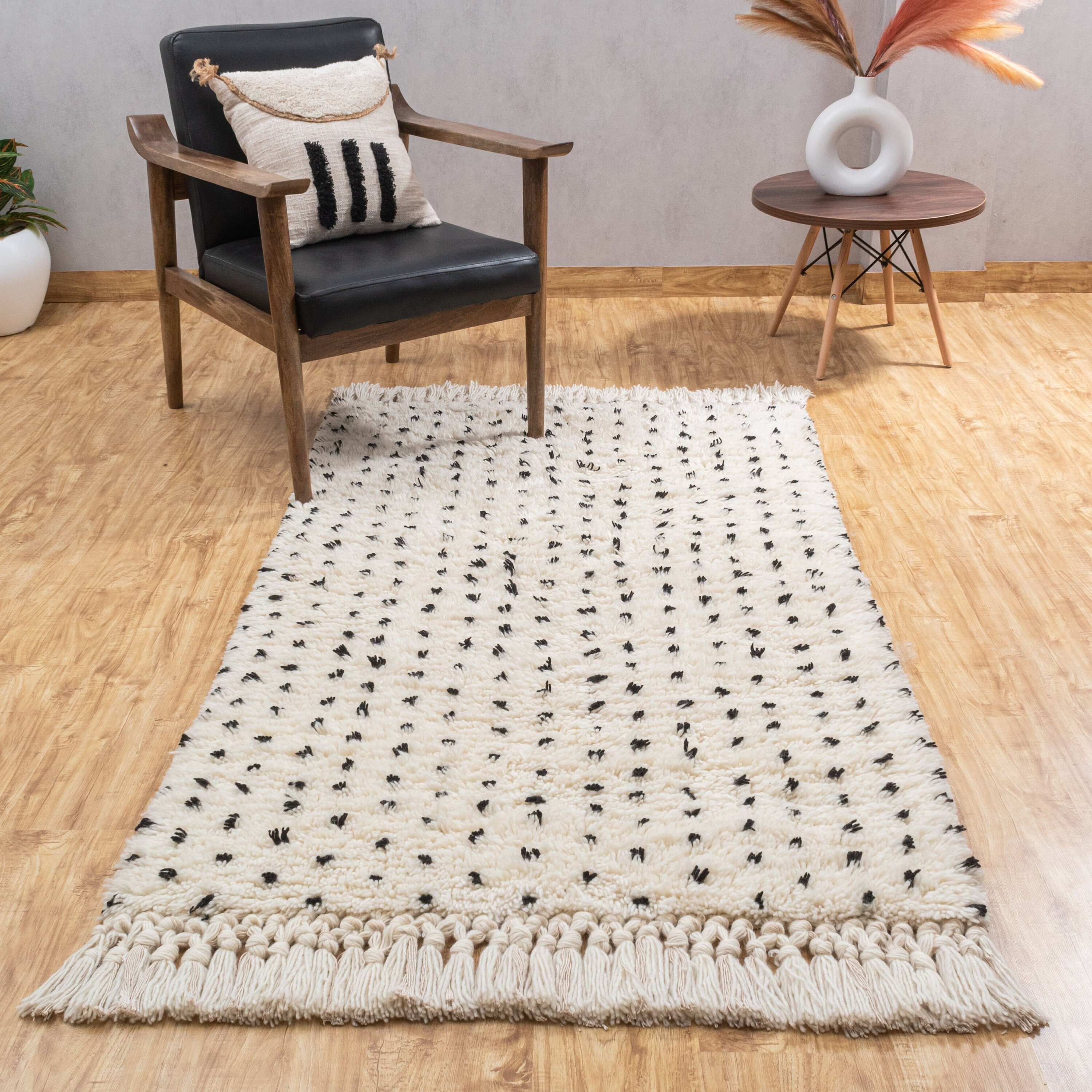  Heavyoff Shag Area Rug, Fluffy Fuzzy Soft Carpet Non-Slip High  Pile Rectangular Cozy Rug for Indoor Floor Living Room Grey Plaid, 2.6 ft x  6.6 ft : Home & Kitchen