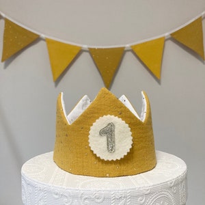 Birthday crown made of muslin also with interchangeable kletties