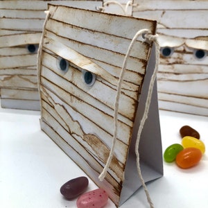 MUMMIE, set di 6 scatoline bustine porta dolcetti, porta caramelle per Halloween fatte a mano in cartoncino