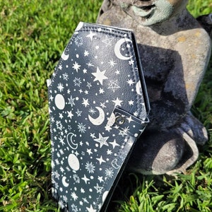 Coffin Collection Wallet Moon y Stars coffin wallet goth wallet billetera gótica coffin wallets spooky wallet halloween wallet