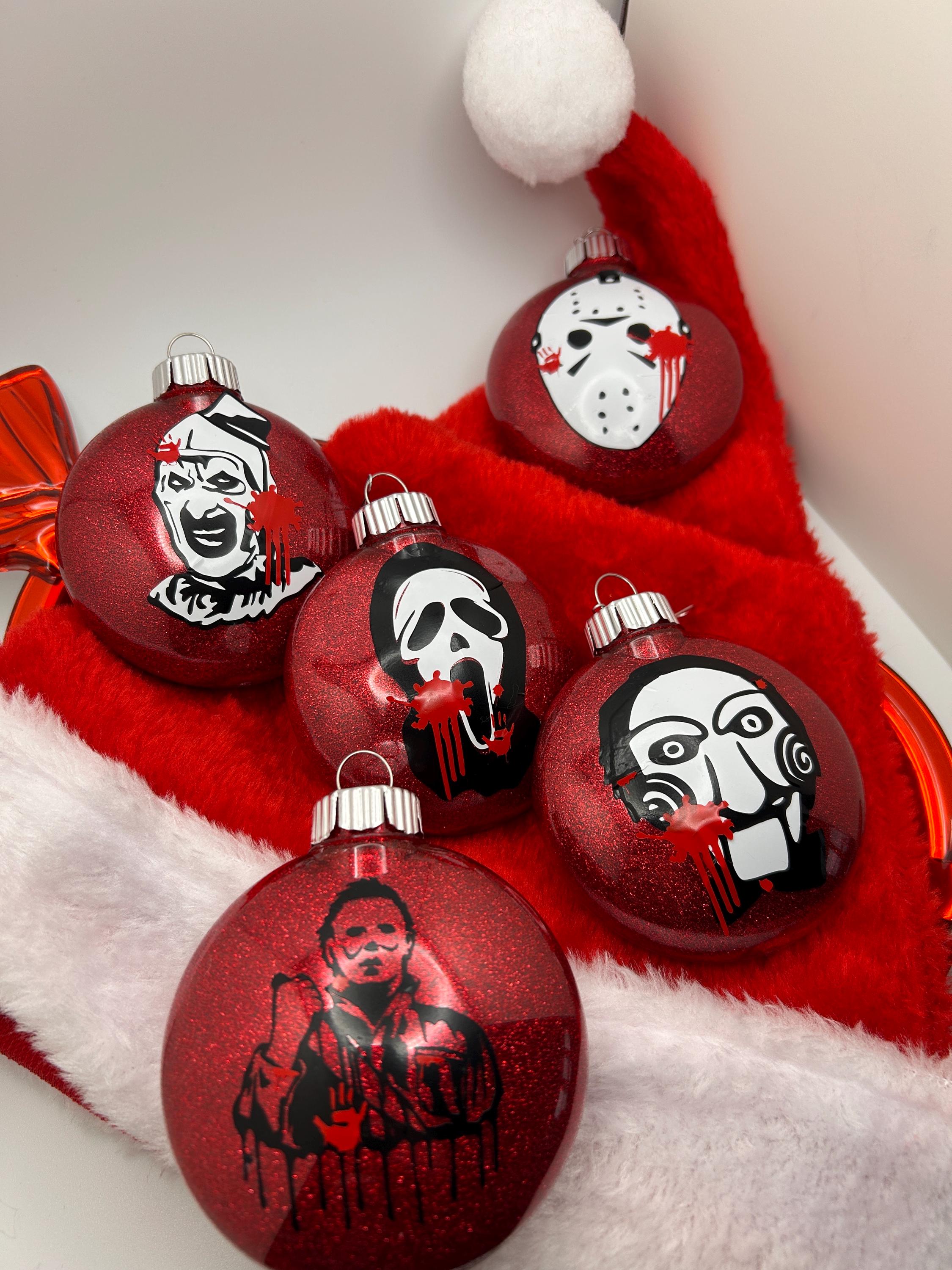 クリスマス　オーナメント　scream Stained Glass Look Horror Christmas Ghostface Scream Circle