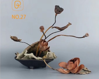 Zwarte onregelmatige Wabi-Sabi keramische bloemenkom, handgemaakte Ikebana-vaas