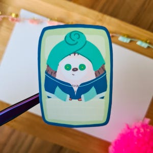 hérisson mignon se faisant dorloter Sticker | Autocollant mignon de soins personnels | autocollant de journal | Papeterie mignonne | autocollant découpé | Sticker Hérisson