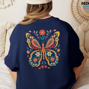 Butterfly Hoodie, Butterfly Gifts, Butterfly Lover Sweatshirt, Botanical Aesthetic, Retro Butterfly Sweater, Trendy Floral Butterfly Shirt