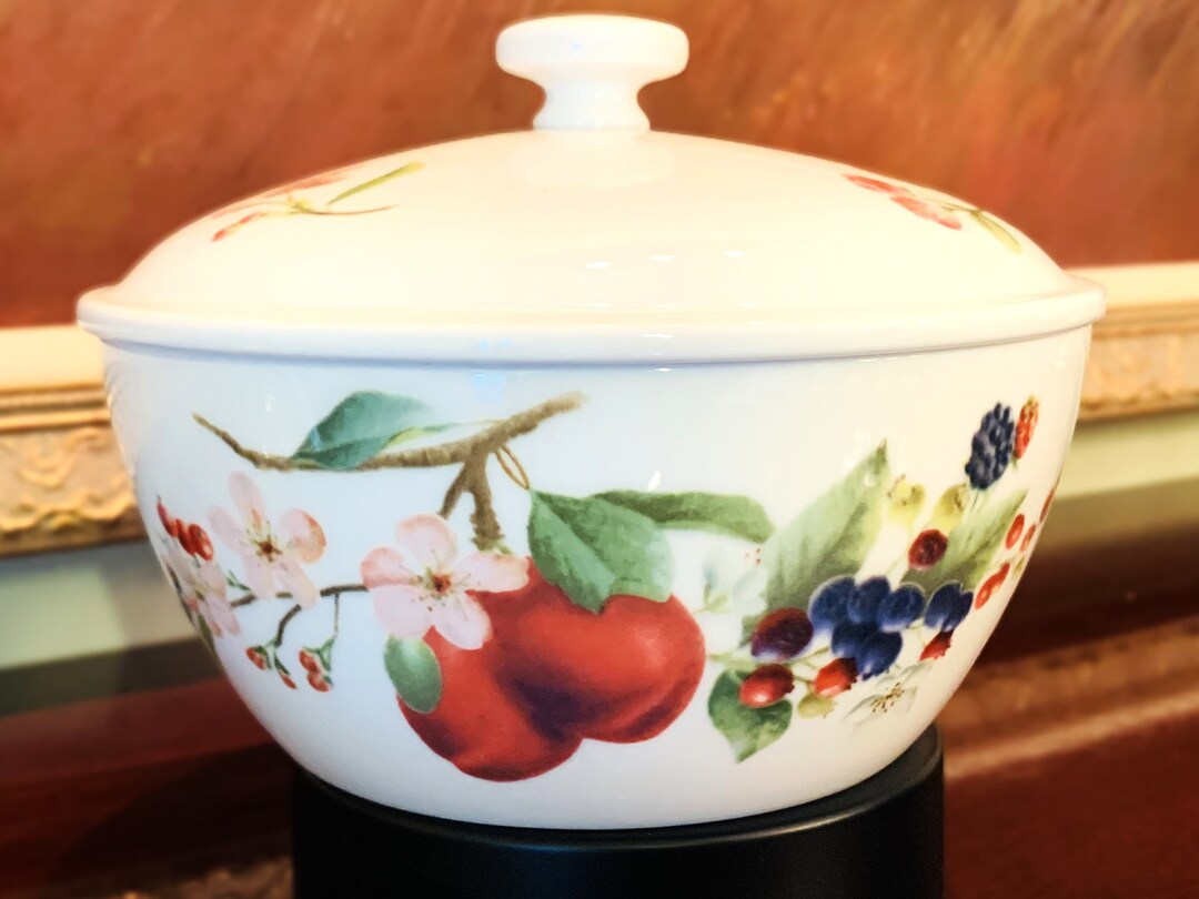 Porcelain Covered Casserole Dish Serving Bowl Lenox Orchard in Bloom by