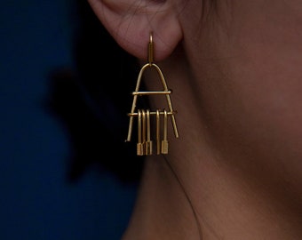 Pair of graphic earrings