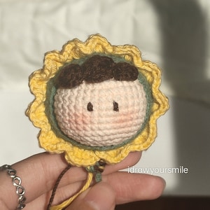 EASY crochet pattern of cute sunflower baby doll. Flower bouquet. Amigurumi for BEGINNERS