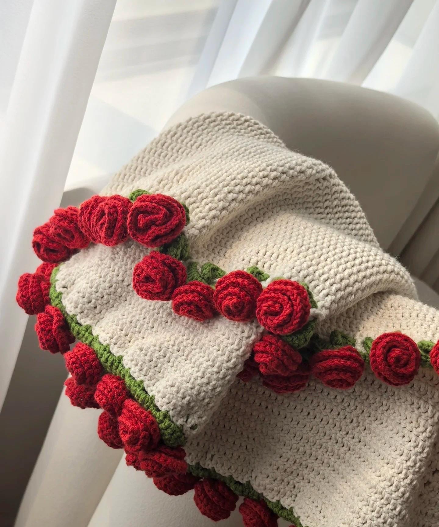 話題のバラの花柄ブランケットかぎ針編みパターン – バレンタイン 