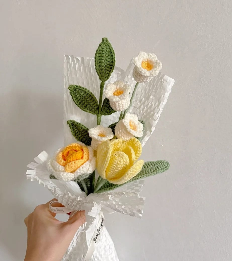 Commercio all'ingrosso fatto a mano all'uncinetto tulipano fiore decorazione di nozze san valentino fiori artificiali tulipano