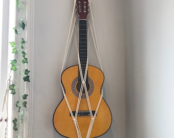 Support de guitare en macramé