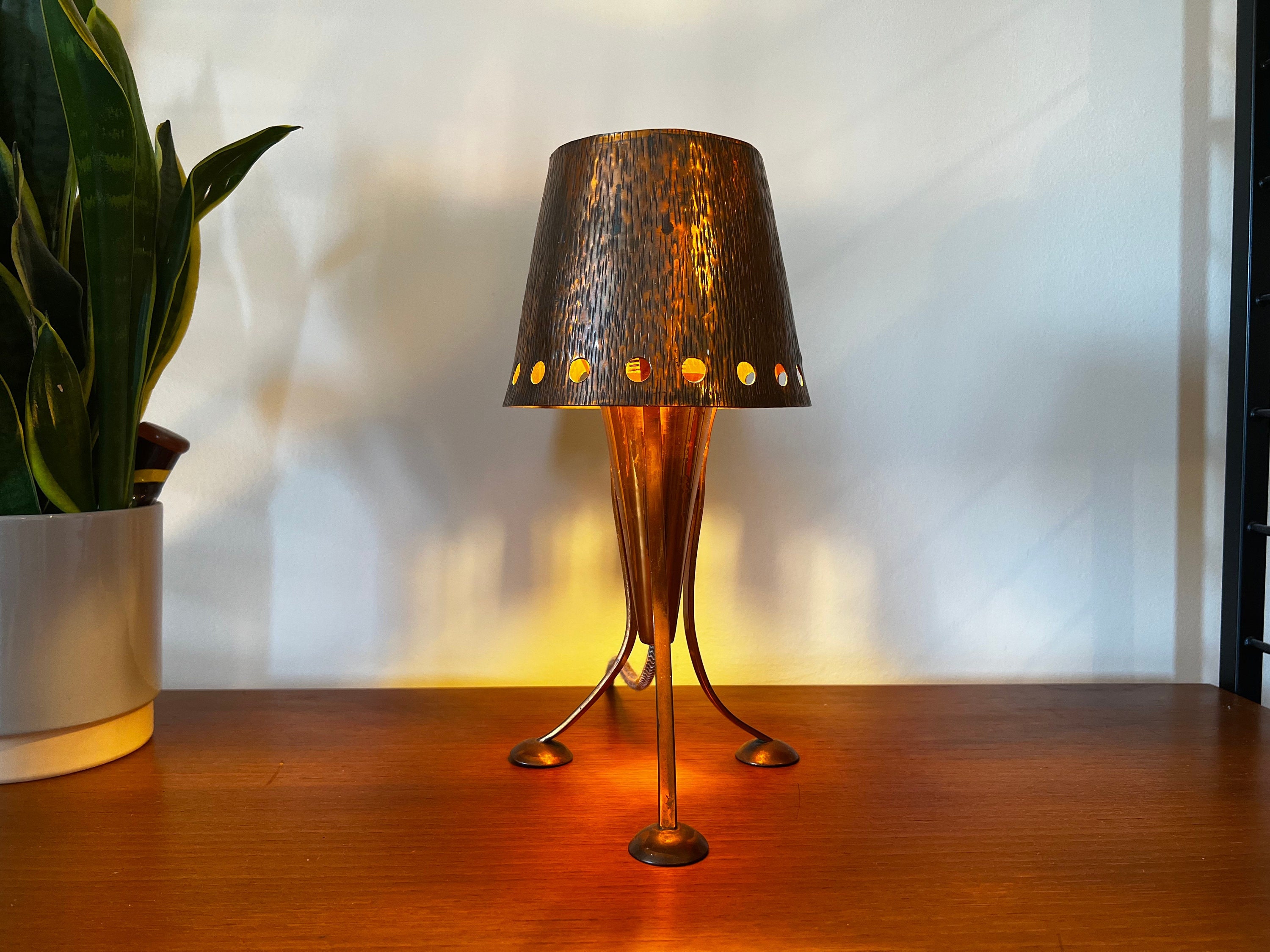 Vintage 1960's Metal Table Lamp COPPER (Includes Bulb)