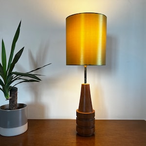 Vintage 1960&#39;s Danish Scandi Teak Wooden Table Lamp &quot;RIDGE&quot;