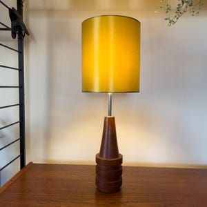 Vintage 1960&#39;s Danish Scandi Teak Wooden Table Lamp &quot;RIDGE&quot; (Chrome)