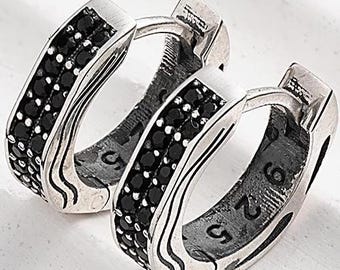 Pendientes de aro pequeños de plata esterlina, pendientes huggie para hombre, joyería gótica única, regalo de Navidad para él