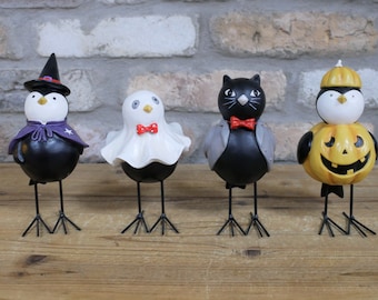 Halloween-set med 4 fågelfigurer, ornament: häxa, katt, spöke och pumpa
