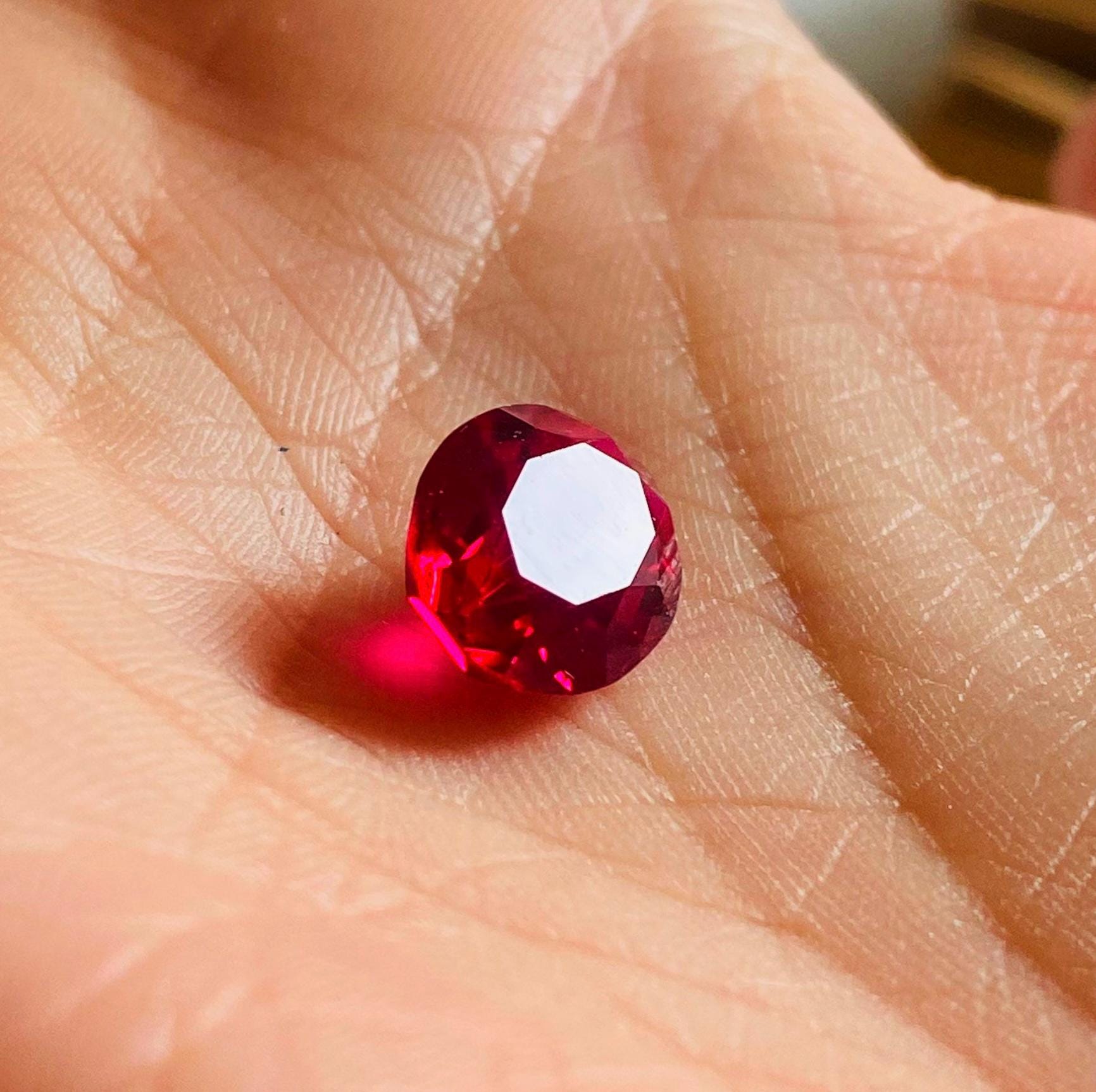 Rubis Verneuil Rouge Sang De Pigeon 8x8mm Taille Princesse, Qualité Joaillerie (3 Carats)