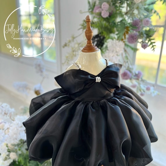 black cute dress