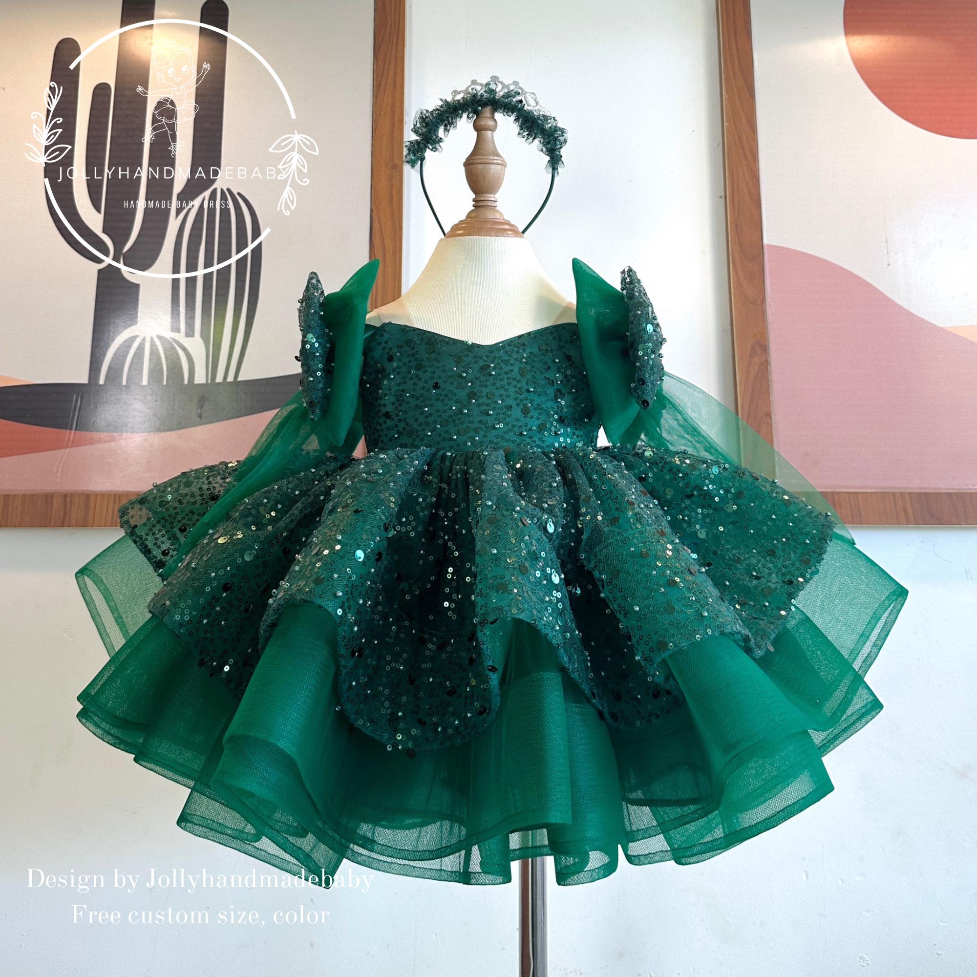sequin emerald green prom dress Forest Green Elegant Mermaid Fitted Lace Formal Evening Prom Dress with Cap Sleeves and Beadings main image 1