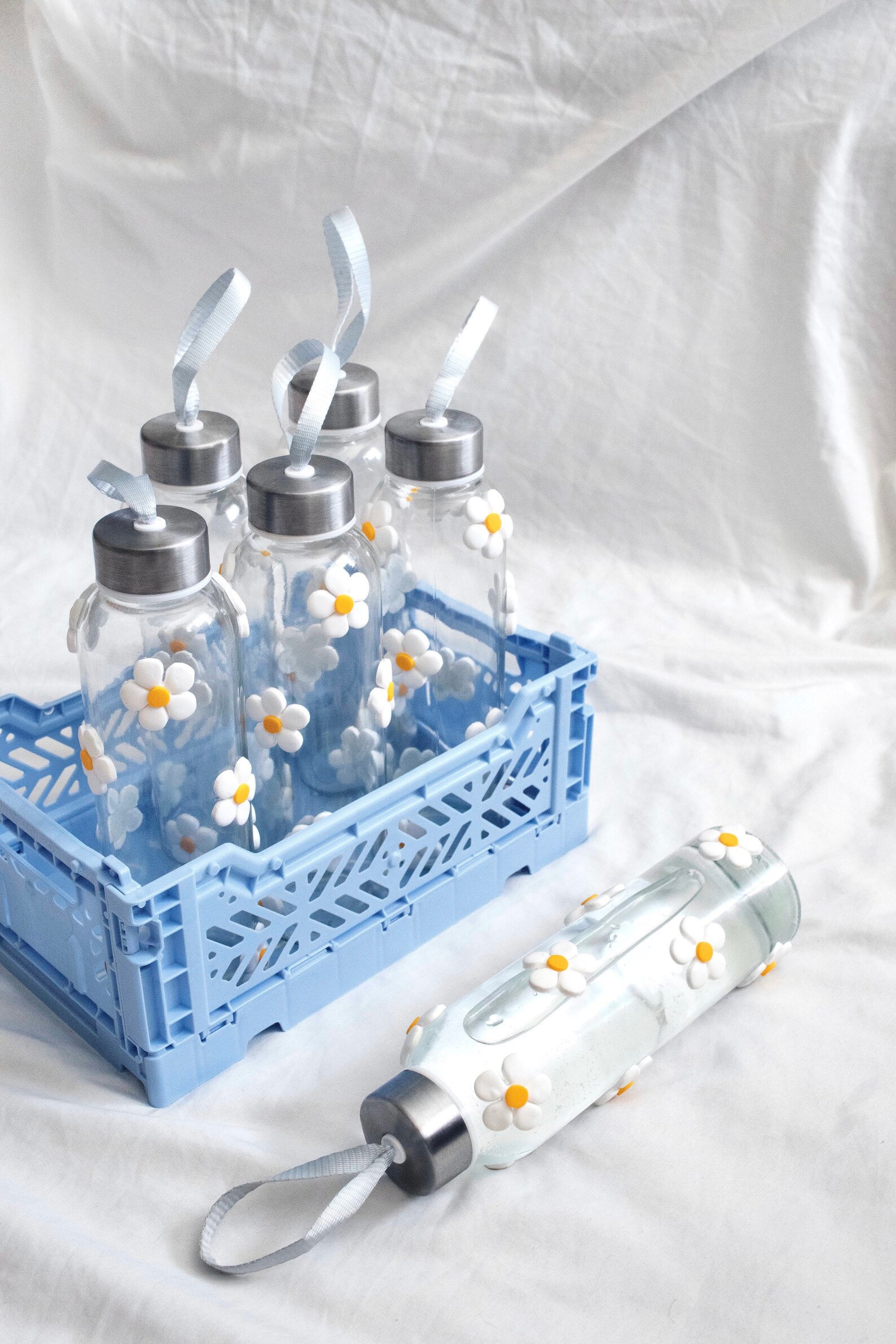 Original Daisy Water Bottle © 2021 Glass Travel Flask Flower Etsy