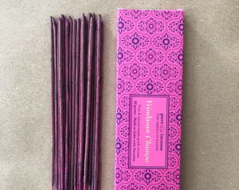 Vrindavan Champa | Absolu 20 g par Pure Incense | Bâtons d'encens indiens naturels roulés à la main