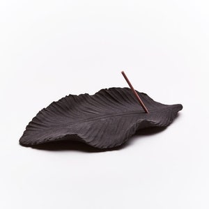 Large Ceramic Leaf Incense Holder, Black | Modern Minimalistic Nature Incense Holder