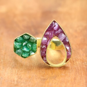 Raw emerald and Ruby crystals gold ring for women, Statement ring, Christmas gift for her, Minimalist ring, AAA Ruby and Emerald ring