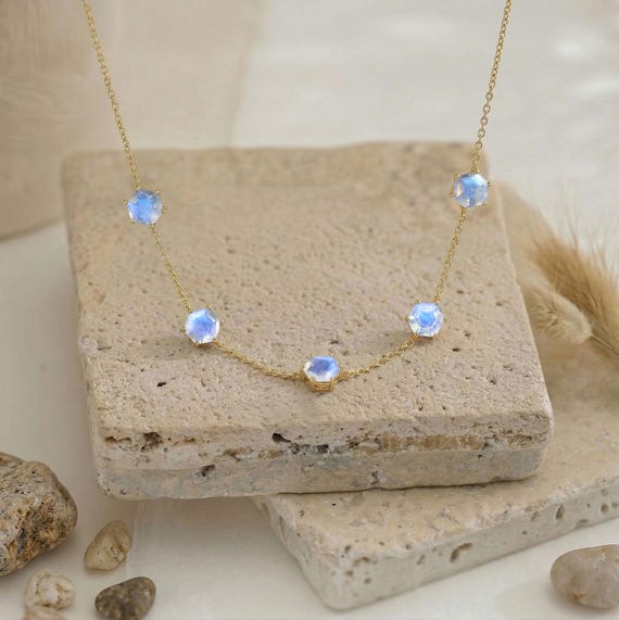 Natural Minimalist Moonstone Necklace in 925 Silver, Dainty Gemstone Jewelry, June Birthstone Gift, Elegant Layering Necklace, Gift for Her
