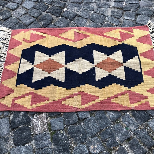 2.2x3.5 ft, shops Kilim Rug, Vintage Rug, Handmade Rug, Oushak Rug, Southwestern Decor, Bedroom Rug, Indian Rug, Turkish Rug, Bathroom Rug