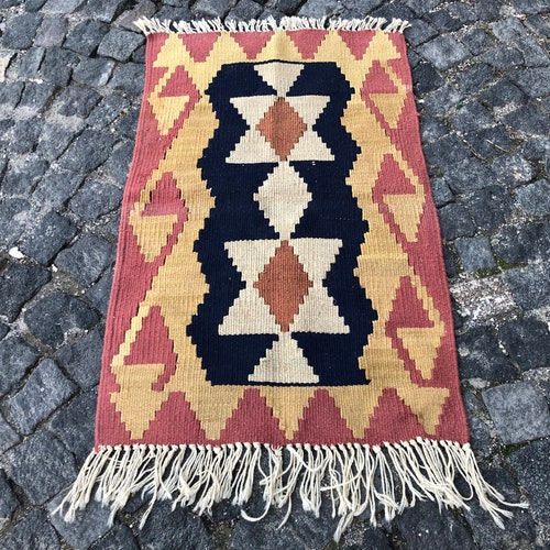 2.2x3.5 ft, shops Kilim Rug, Vintage Rug, Handmade Rug, Oushak Rug, Southwestern Decor, Bedroom Rug, Indian Rug, Turkish Rug, Bathroom Rug