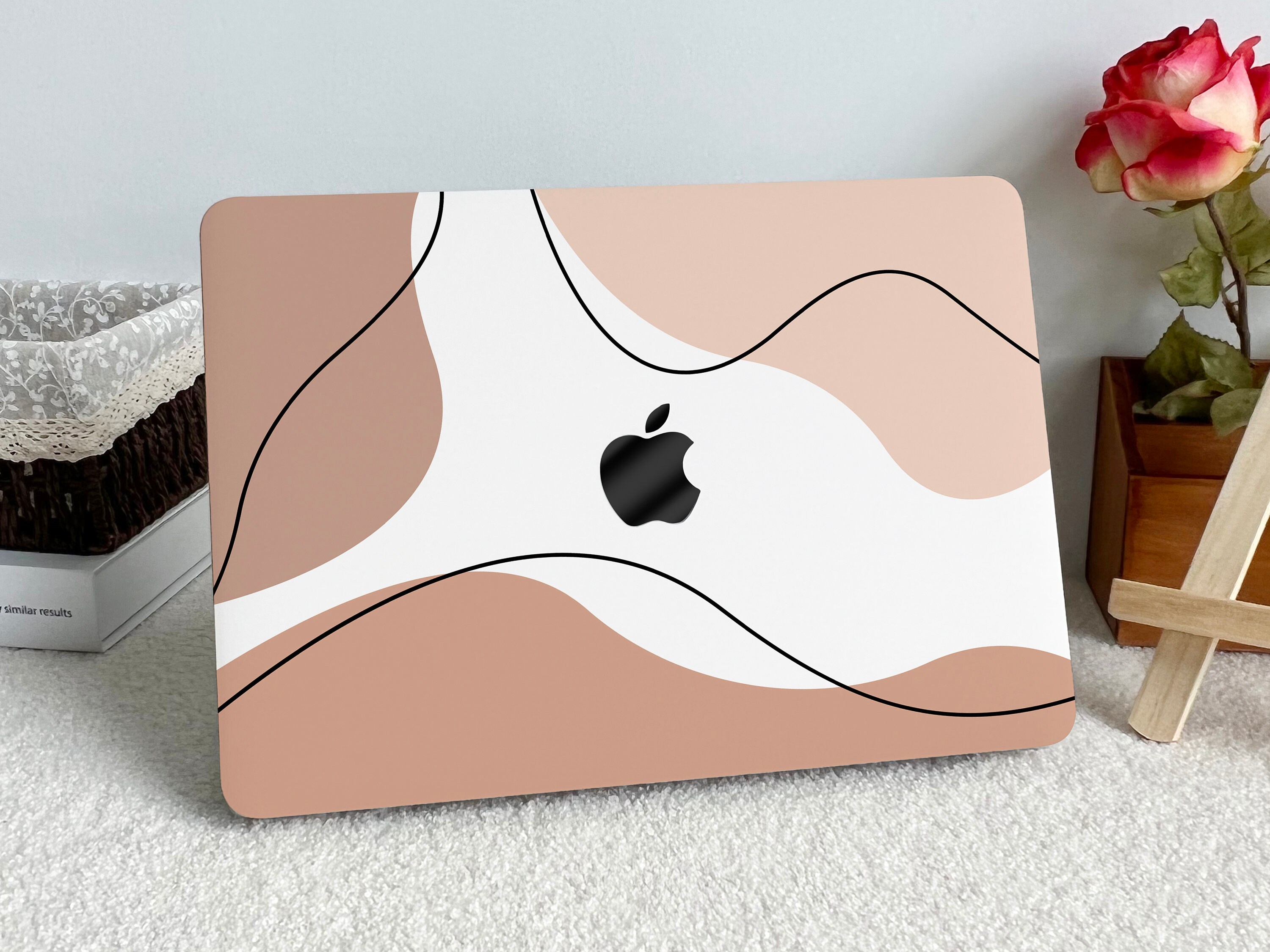 minimalist macbook pro case