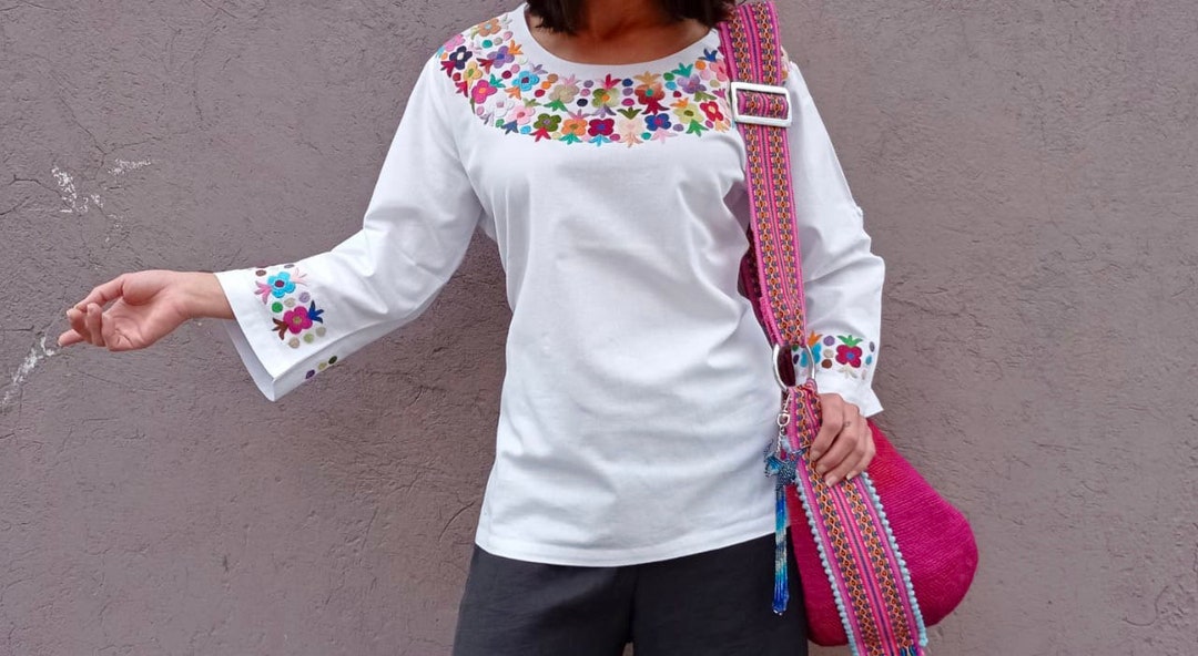 Blusa bordada Hecho en Ecuador 100% algodón México