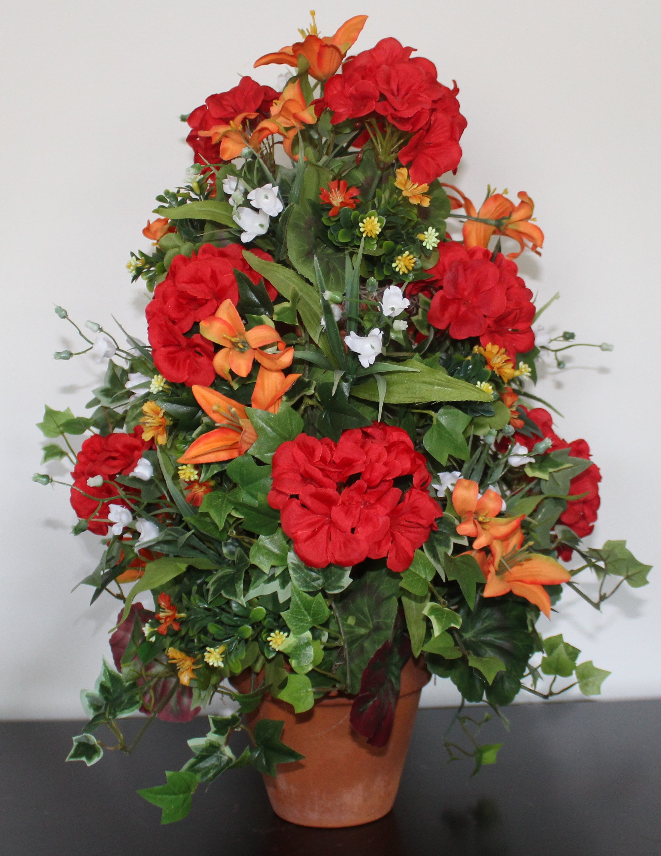 3 Clay Pot Geranium Centerpiece - Etsy