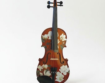 Violín Flor de Magnolia - Diseño floral aplicado a mano con perlas